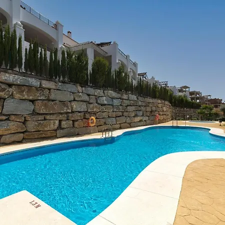 Beautiful 2 Bedroom Apartment In Albatross Casares Διαμέρισμα Εστεπόνα